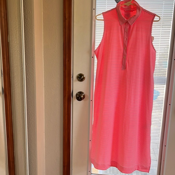 Vineyard vines calf length dress. - Picture 1 of 3